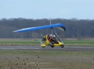  ULM 休闲航班起飞